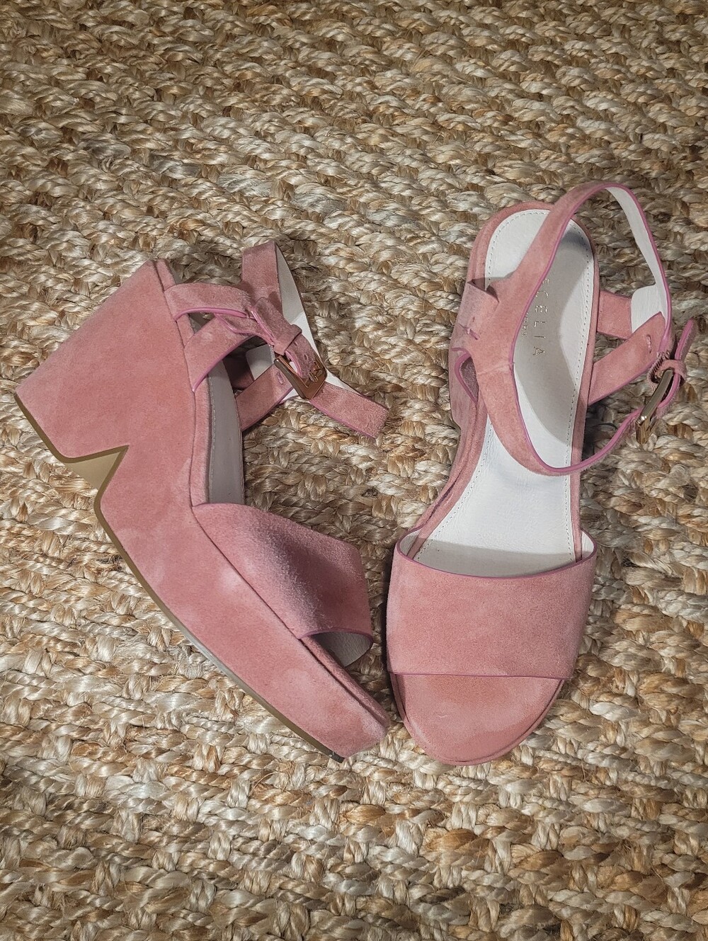 Cecelia New York Dusty Rose Suede Architectural Chunky Wedge Sandals 8.5 Resort